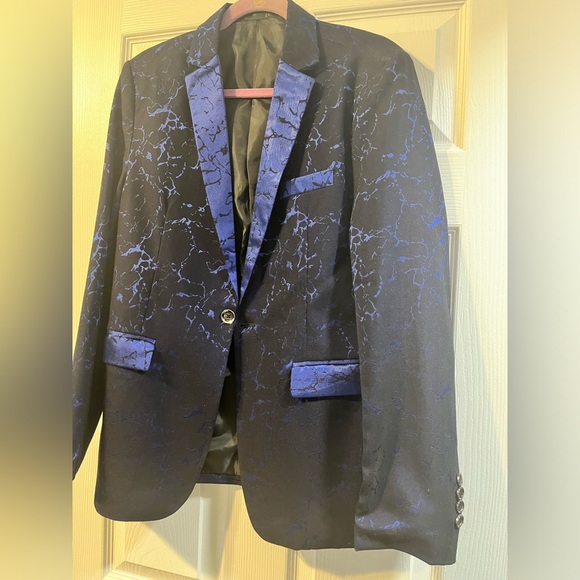 Young Men’s Suit Jacket - Picture 2 of 10